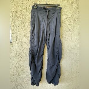 Lululemon pants size 6